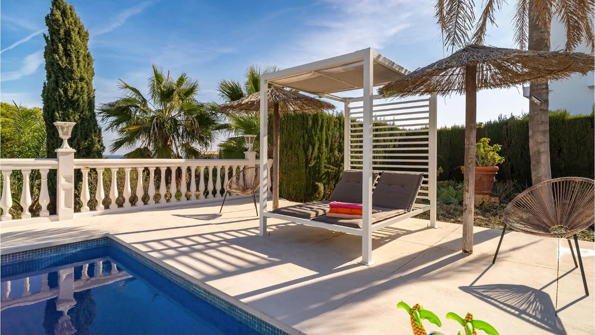 6 Bedroom Stunning Home In Las Lagunas De Mijas Fuengirola 0*,