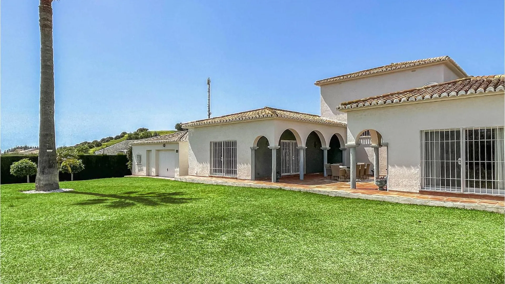 6 Bedroom Stunning Home In Las Lagunas De Mijas Fuengirola 0*,  Spain