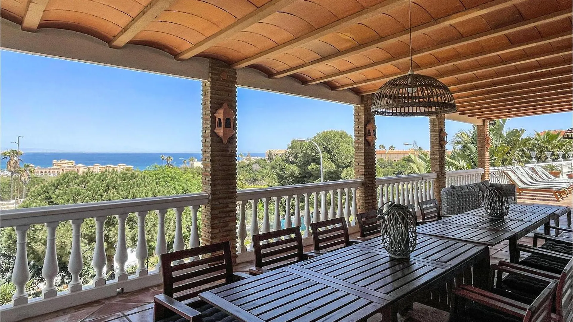 Holiday home 6 Bedroom Stunning Home In Las Lagunas De Mijas Fuengirola